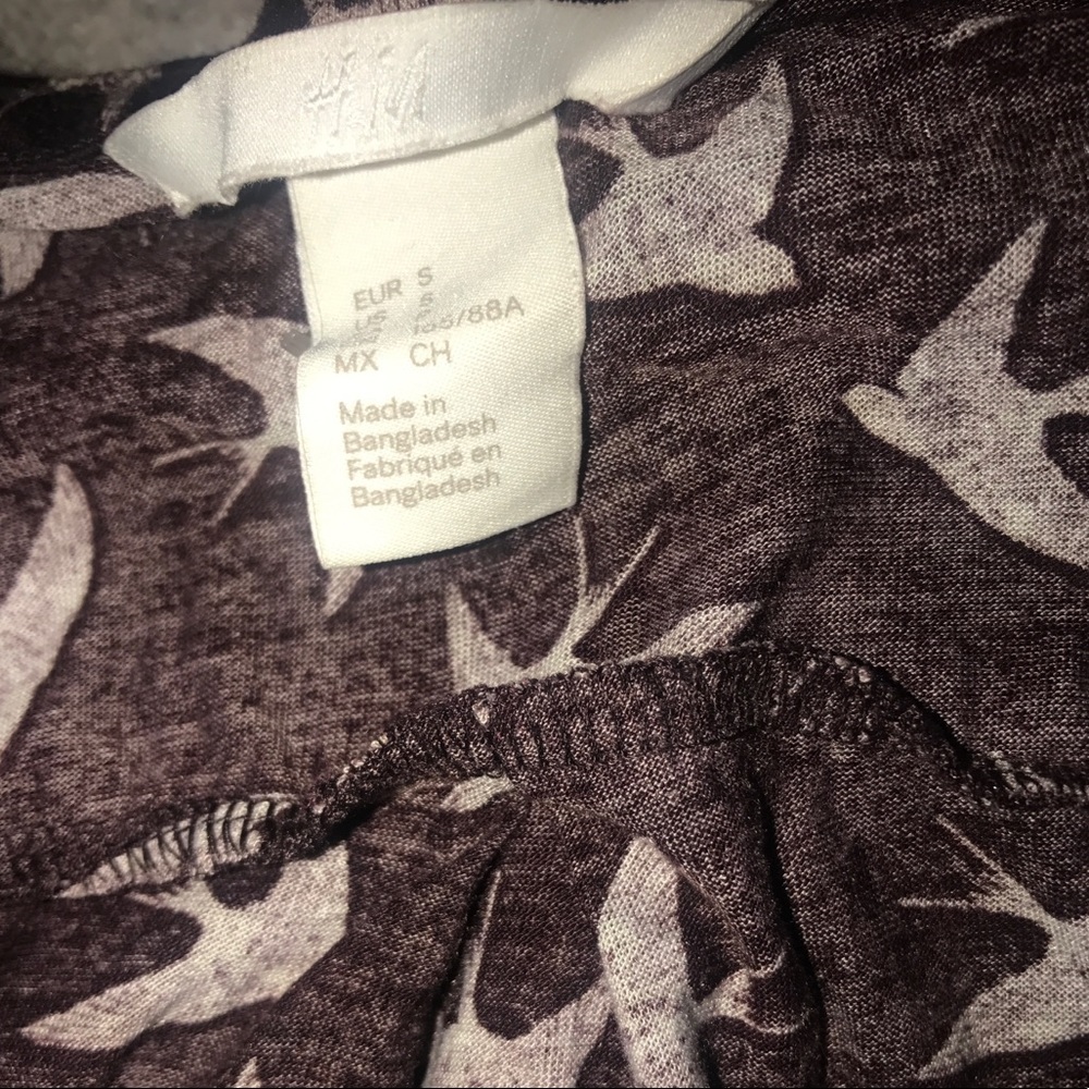 Like-🆕 H&M shirt - Picture 2 of 2
